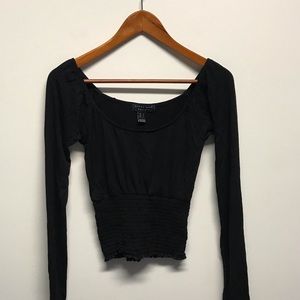 🌸 Black off the shoulder long sleeve